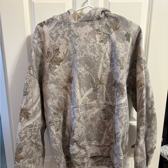 Abercrombie & Fitch Tops - Abercrombie & Fitch Camo Hoodie